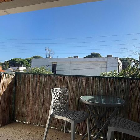 Plage A 400 M Studio Tout Confort Terrasse Clim Parking Hyeres Ngoại thất bức ảnh