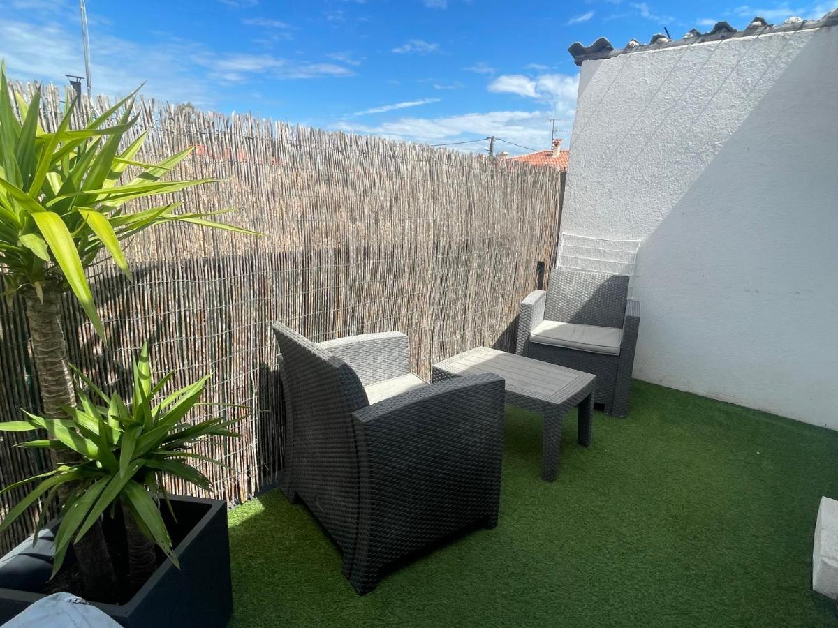 Plage A 400 M Studio Tout Confort Terrasse Clim Parking Hyeres Ngoại thất bức ảnh