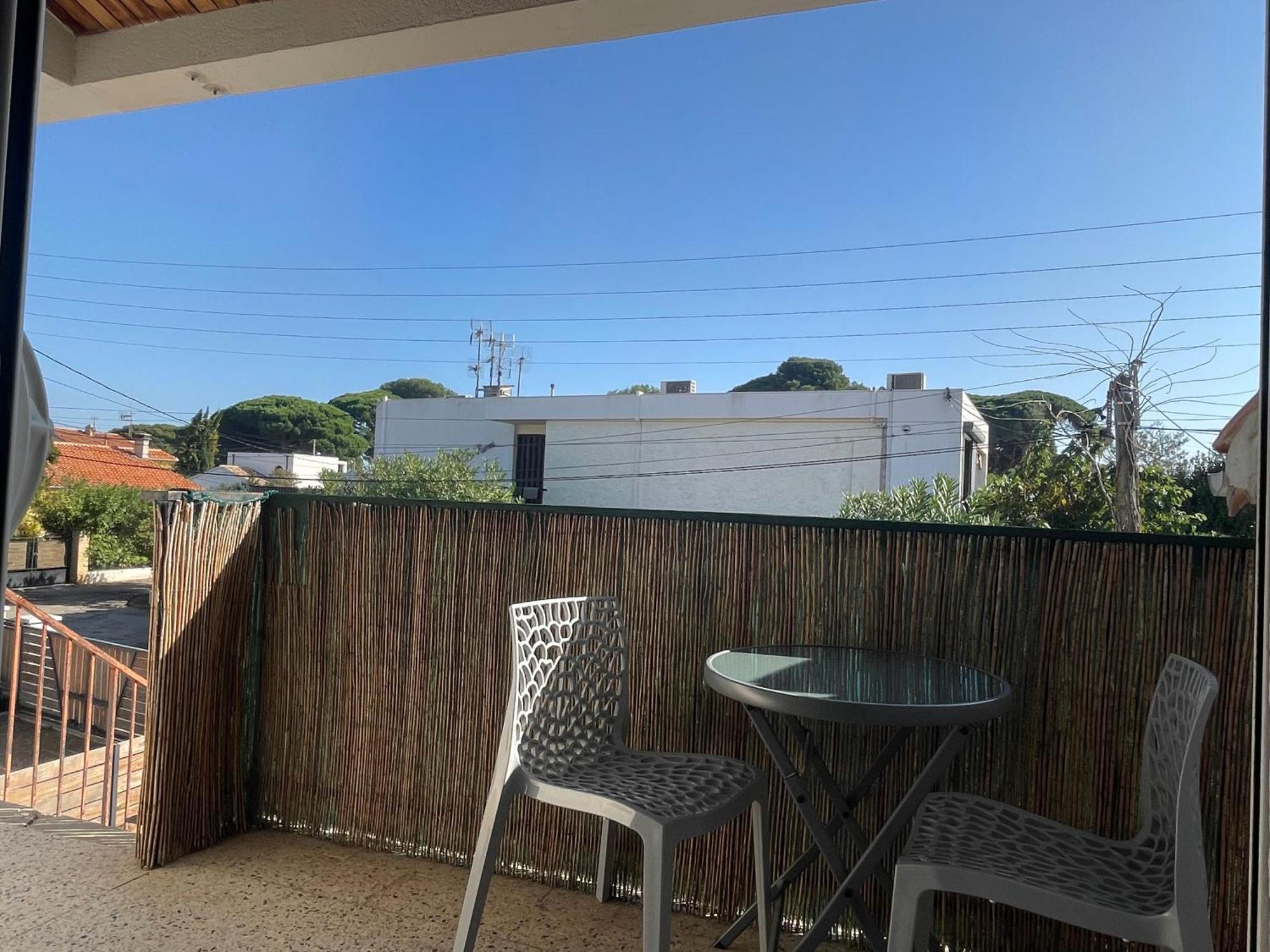 Plage A 400 M Studio Tout Confort Terrasse Clim Parking Hyeres Ngoại thất bức ảnh