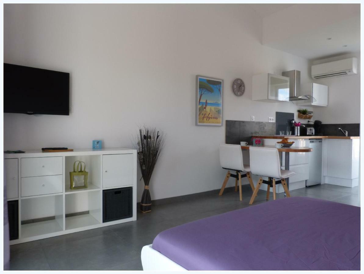 Plage A 400 M Studio Tout Confort Terrasse Clim Parking Hyeres Ngoại thất bức ảnh